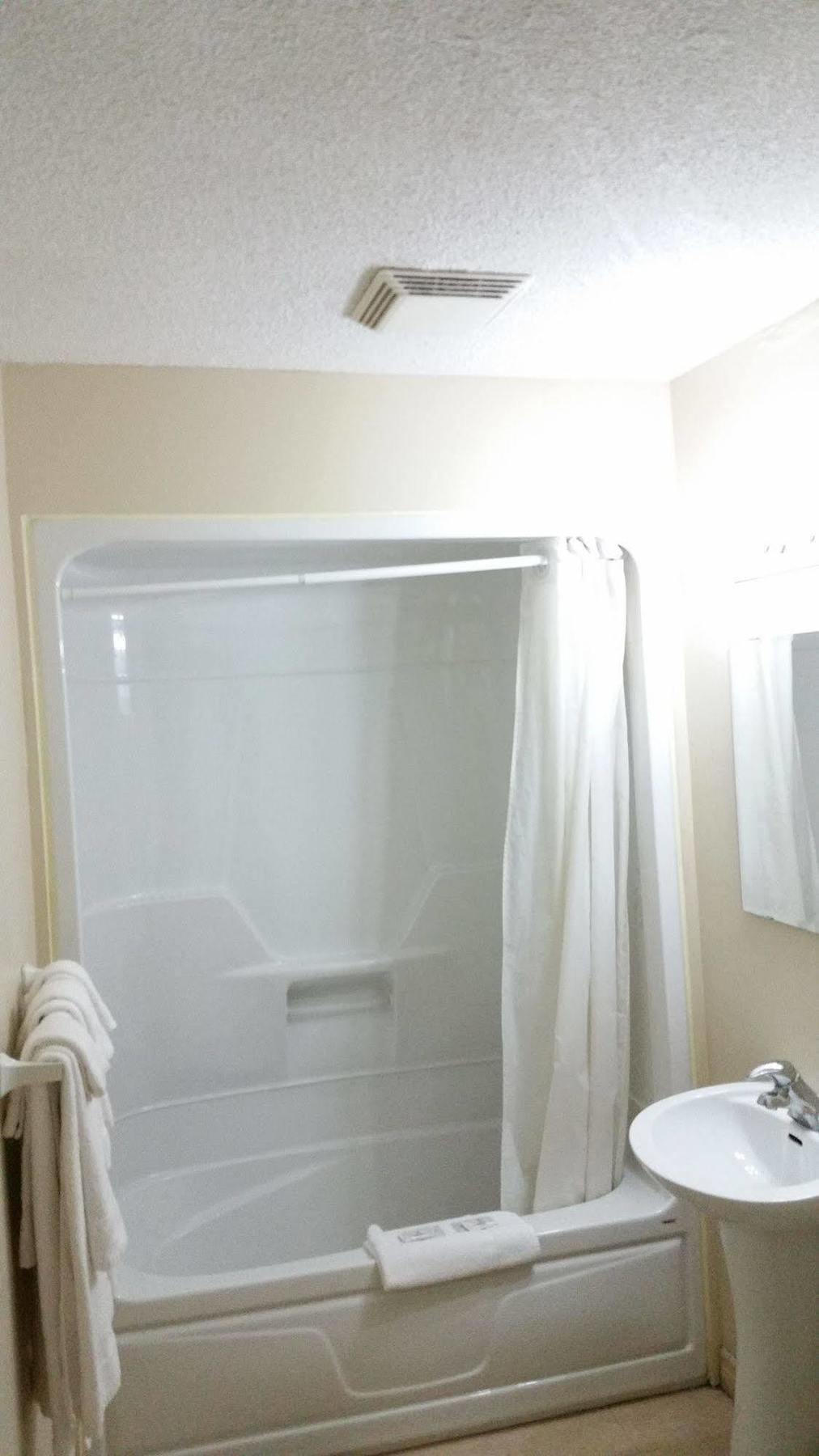 Avalon Motel Бельвиль Экстерьер фото